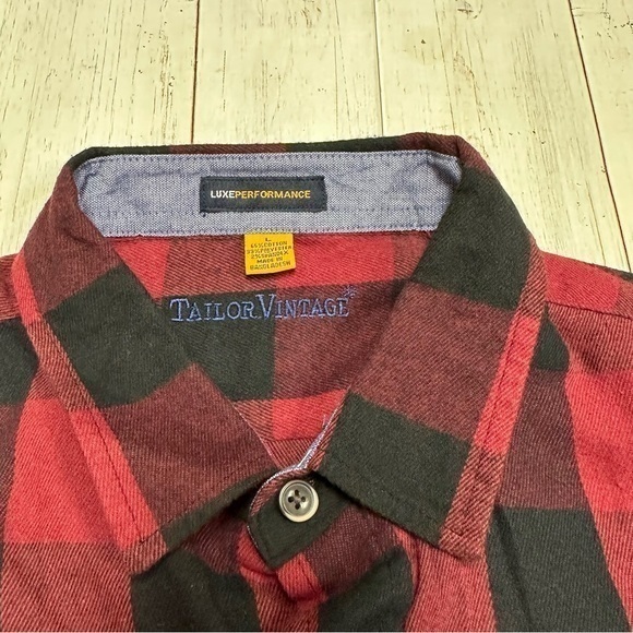 NWT- Tailor Vintage Men's Buffalo Performance Stretch Flannel Two Pocket Shirt.L - Picture 5 of 16
